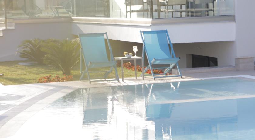 Albatros Suites photo