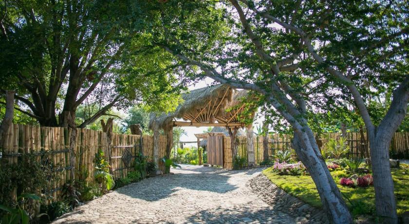 Eco Hotel Tahawi — Hotel in Ajijic