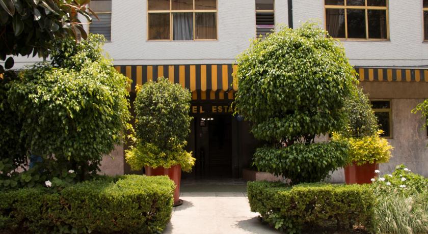 Entrance, HOTEL ESTADIO S.A in Mexico City