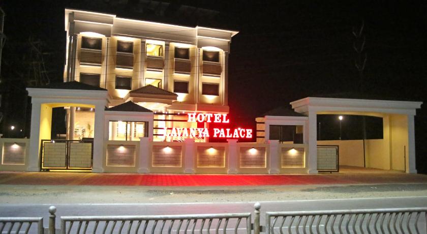 Hotel Lavanya Palace photo