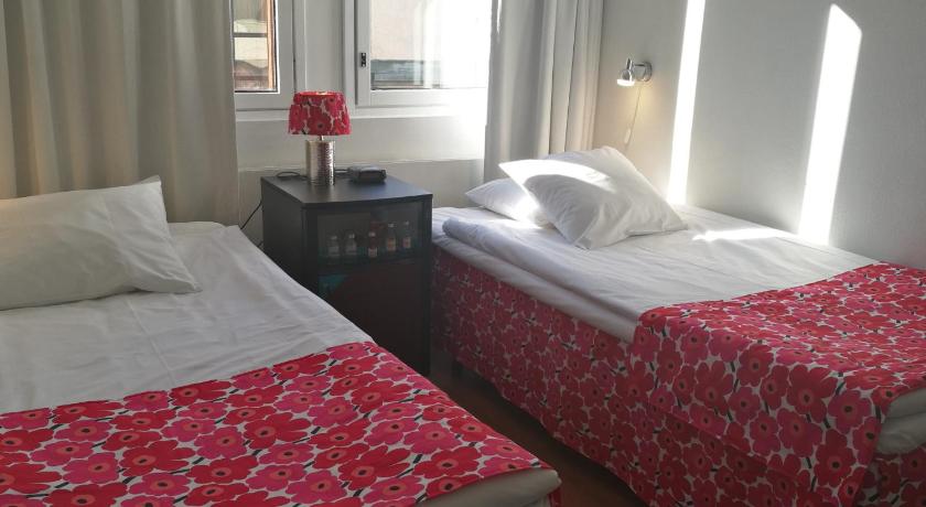 Image of 2 Single Bedsmy, 14 Square Meters, Small Bathroom With Shower, Nonsmoking 16