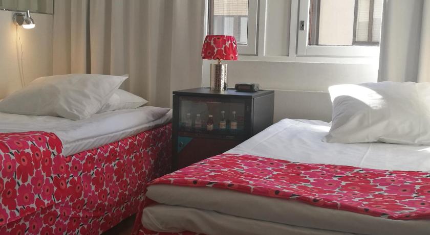 Image of 2 Single Bedsmy, 14 Square Meters, Small Bathroom With Shower, Nonsmoking 14
