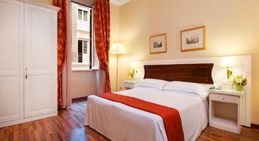 Residenza Domiziano — Hotel in Rome