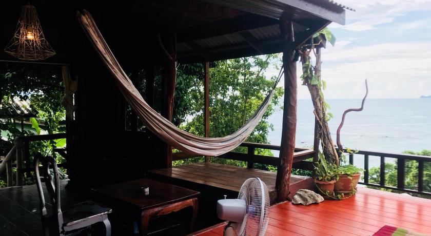 Image of Deluxe Bungalow 5