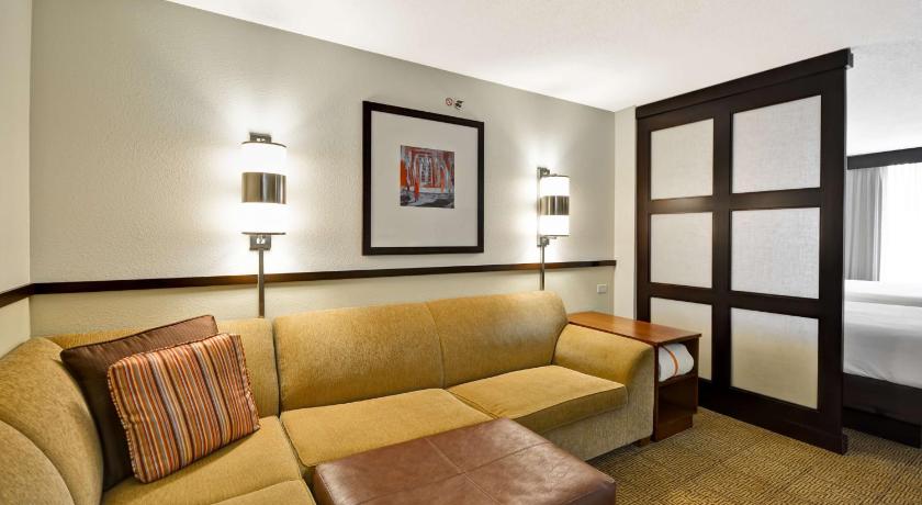 Hyatt Place Chicago Warrenville