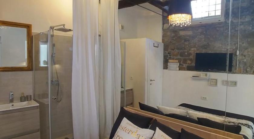 Dream Room — Hotel in Piran