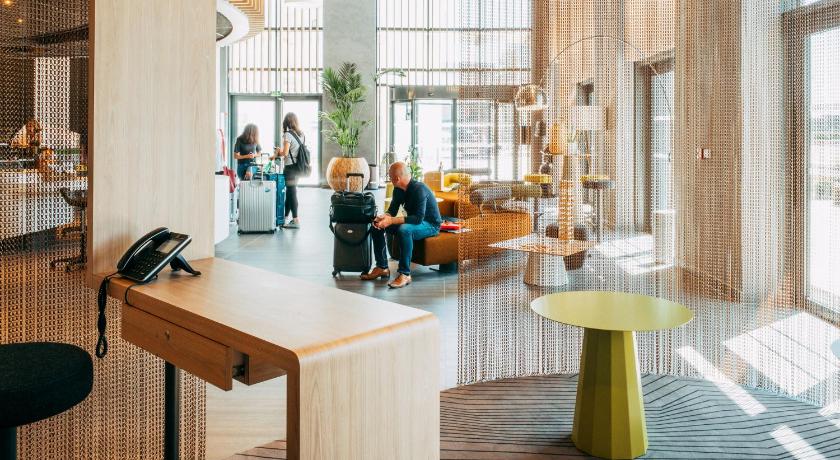 Novotel Paris Coeur d'Orly Airport photo