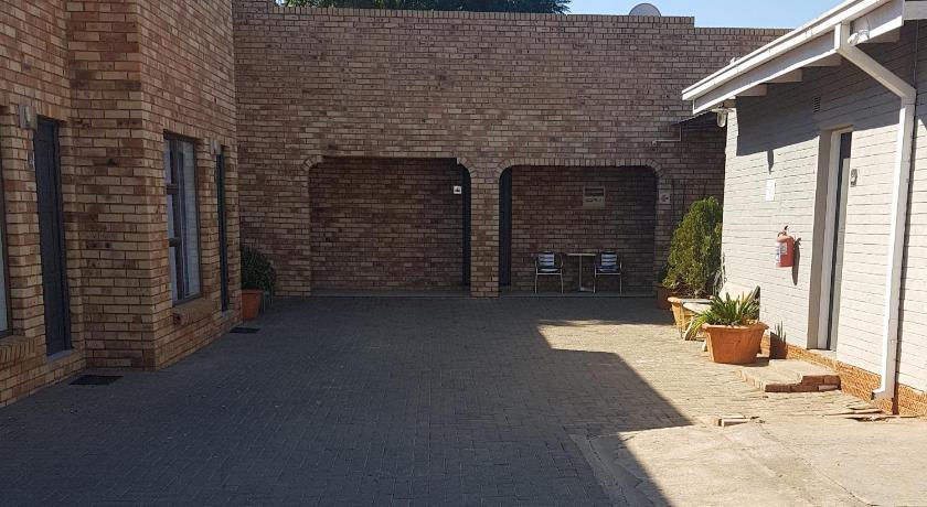 Kgosi Lodge photo