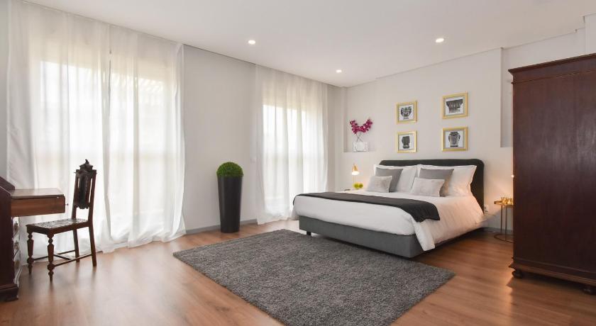 Rosario's Boutique Apartments