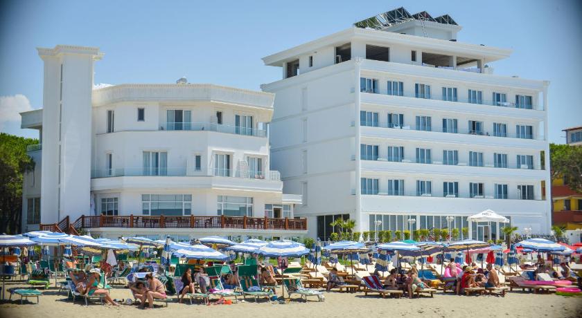 Hotel Elesio photo