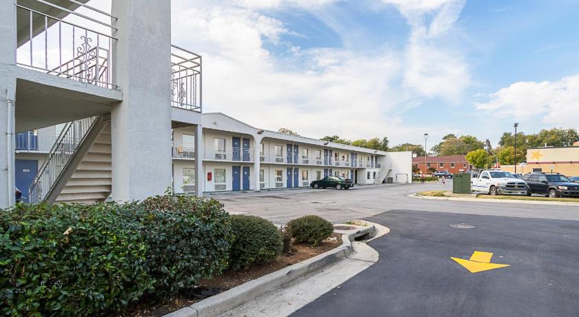 Motel 6-Decatur, AL