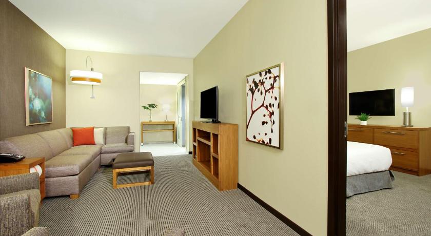 Image of King Bedroom Suite 1
