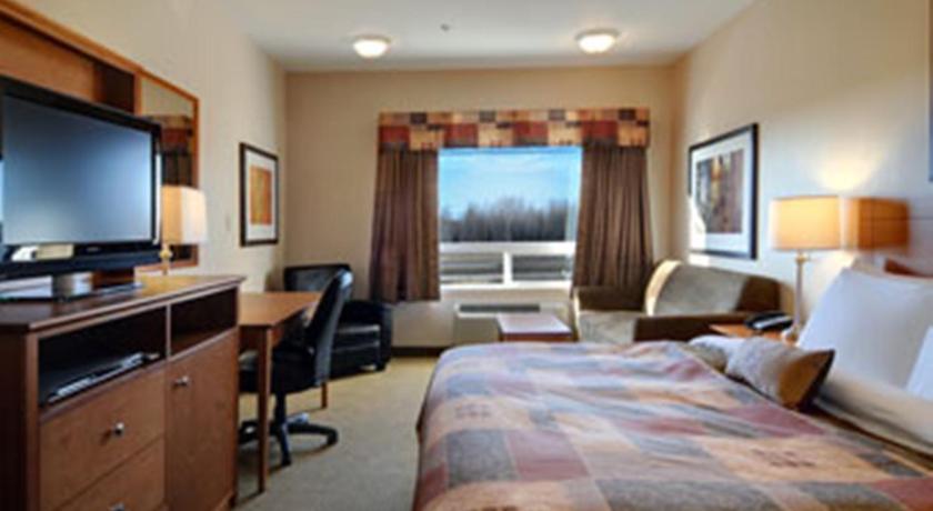 Ramada by Wyndham Weyburn