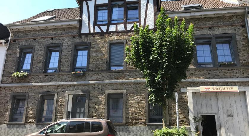 Apartmenthaus Burgenheimat in Rhens bei Koblenz photo