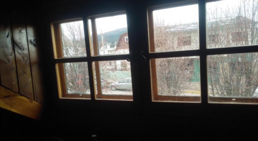 Universal Traveller's Hostel photo