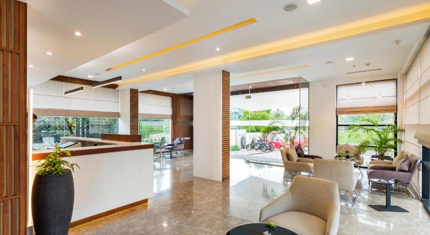 Sugar Business Hotel - image 4