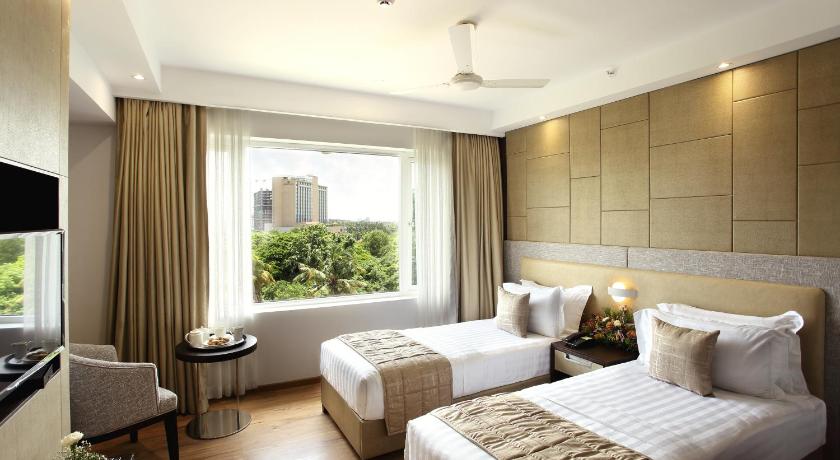 Sugar Business Hotel - image 3