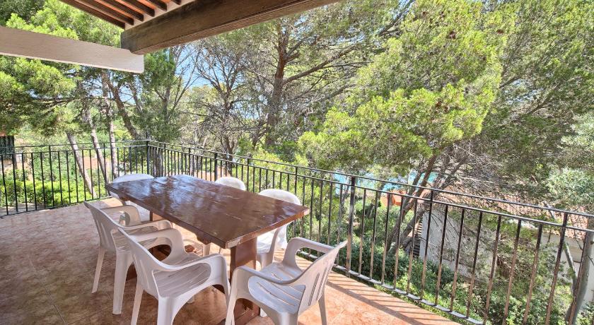 Apartamento Begur Sa Riera Playa — Hotel in Costa Brava y Maresme