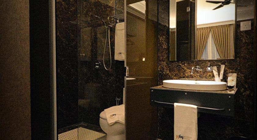 Image of Business Premier Queen Room 2