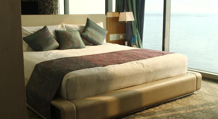 Image of Bay View King Bed Room 1