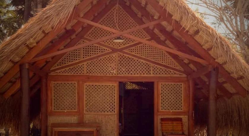 Beach Hut by S.A.R. photo