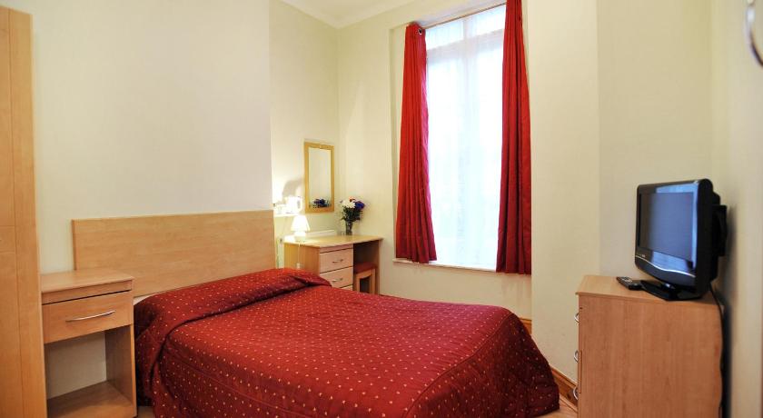 Elmwood Hotel photo