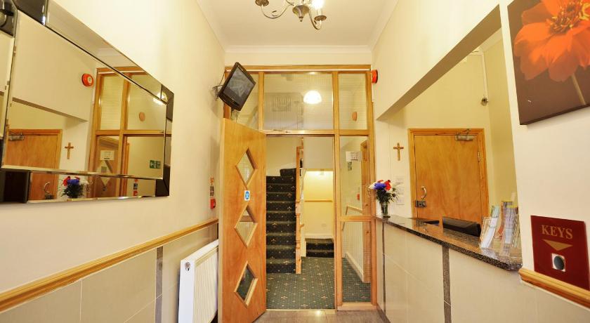 Elmwood Hotel photo