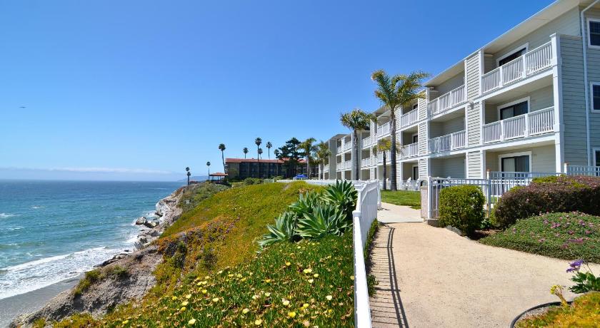 Pismo Lighthouse Suites