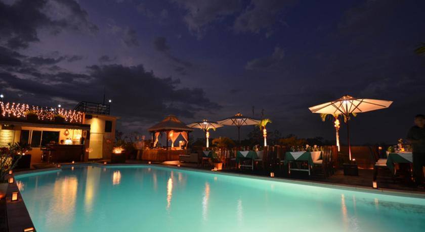 City River Hotel - image 16