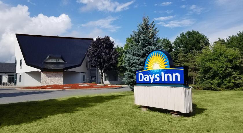 Days Inn by Wyndham Kingston