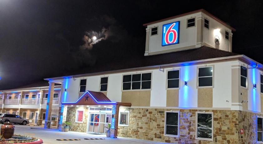 Motel 6-Houston, TX - North