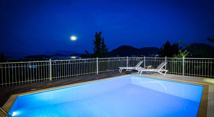 Villa Rachi photo