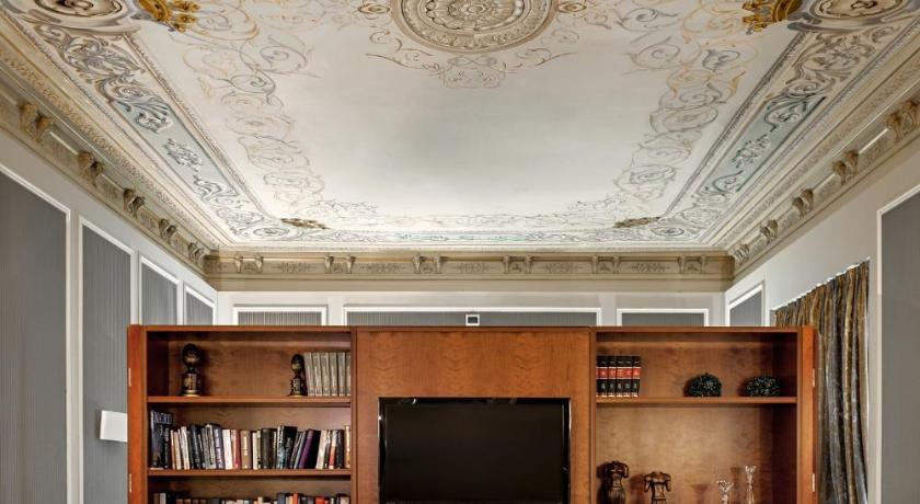 Image of Imperial Suite 5