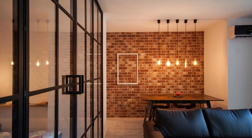 Retro MidTown Apartment — Hotel in Bucharest