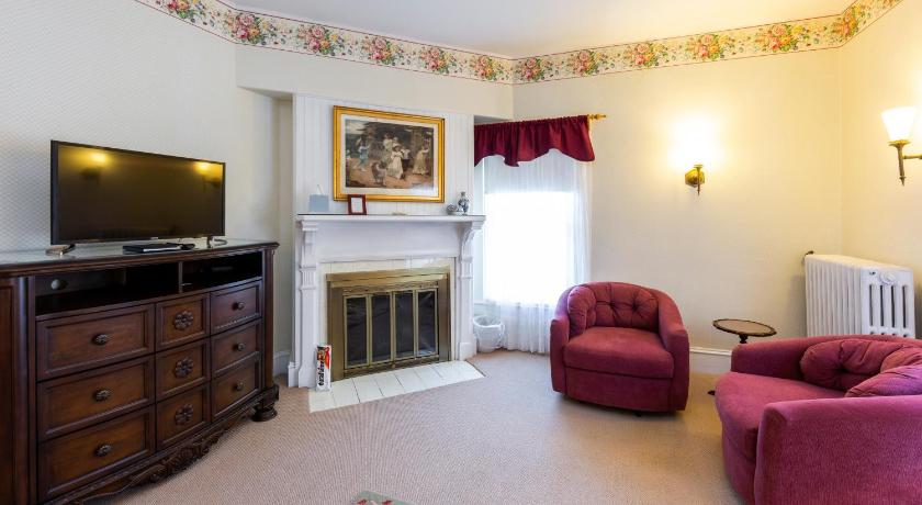 The Elmhurst Inn photo