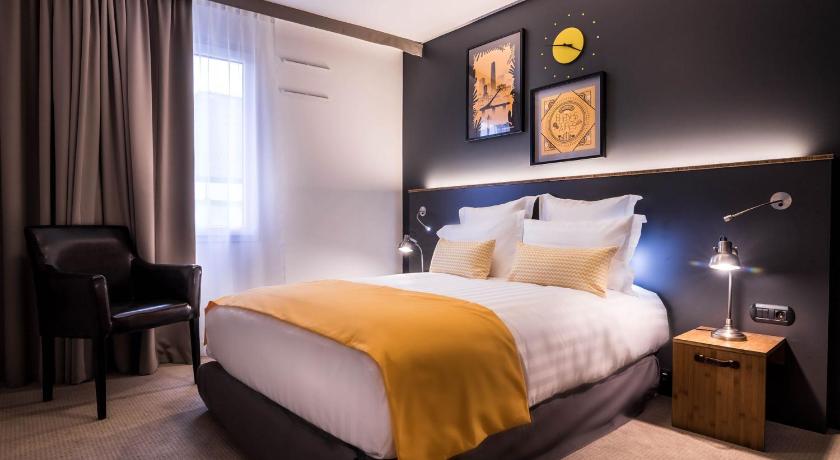 1 Double Bed, Classic Room, Italian Showering, 18.5 Square Meters fotója 4