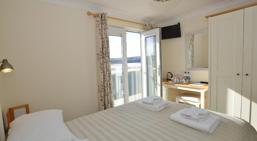 The Penellen guest accommodation room only photo