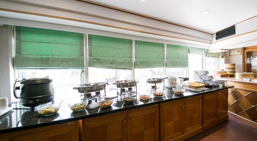 Food and beverages, European Castle Hotel in Xinying District