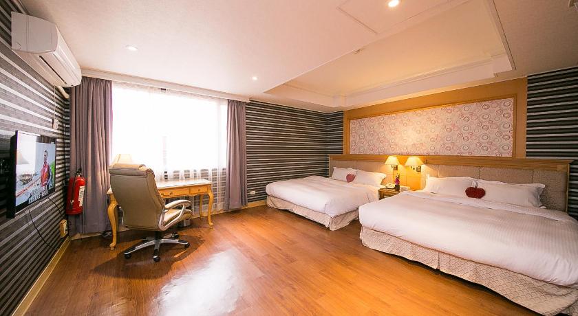 European Castle Hotel in Xinying District European Castle Hotel