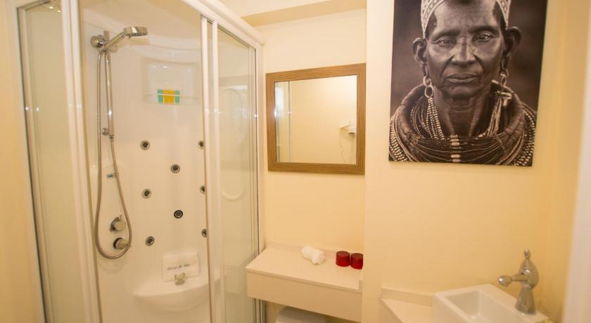 Image of Economy Double or Twin Room 16