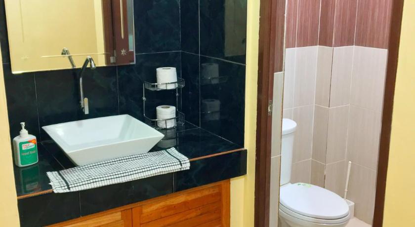 Fully AC 3BR House for 8pax near Airport and SM with 100mbps Wifi photo