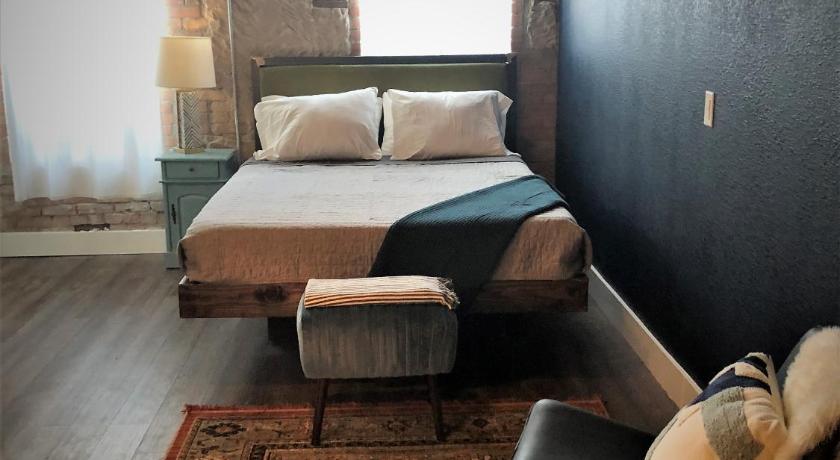 Deep Ellum Hostel