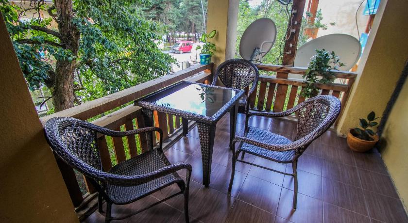 Eka&Nino GuestHouse photo
