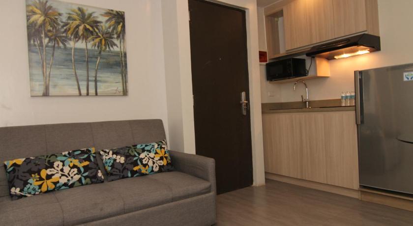 Image of 1 Bedroom Suite Non-Smoking 6