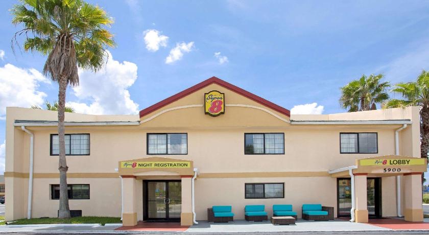 Super 8 By Wyndham Orlando International Drive