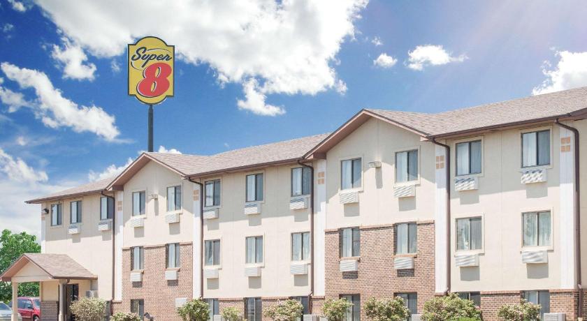 Super 8 By Wyndham Abilene Ks