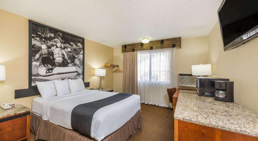 Super 8 By Wyndham Canon City