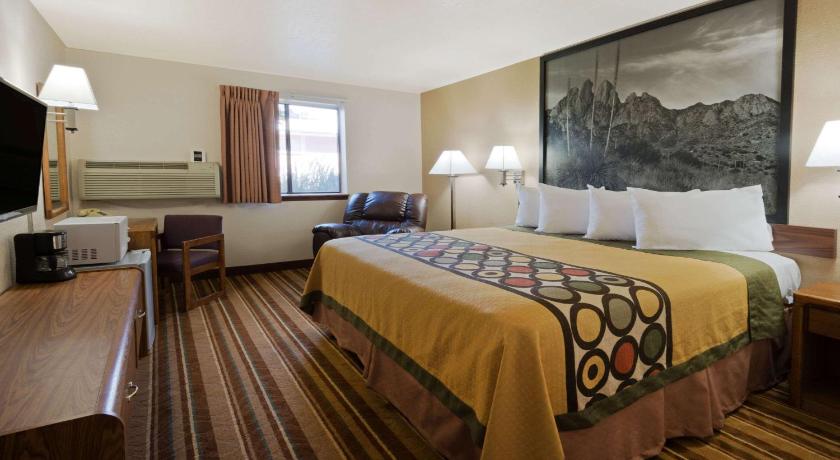 Super 8 By Wyndham Las Cruces/White Sands Area