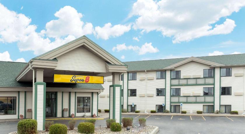 Super 8 By Wyndham Wisconsin Dells