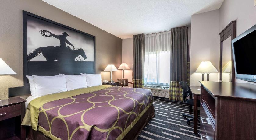 Super 8 By Wyndham Fort Worth North